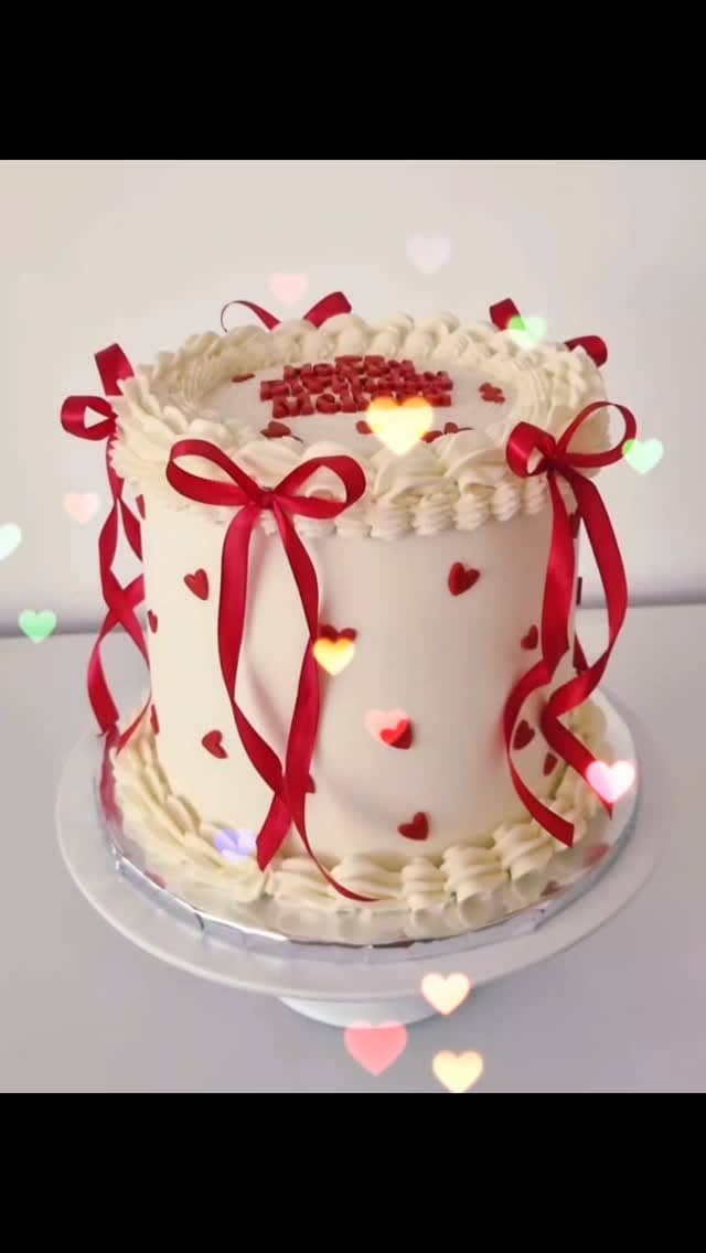 Red bows and hearts