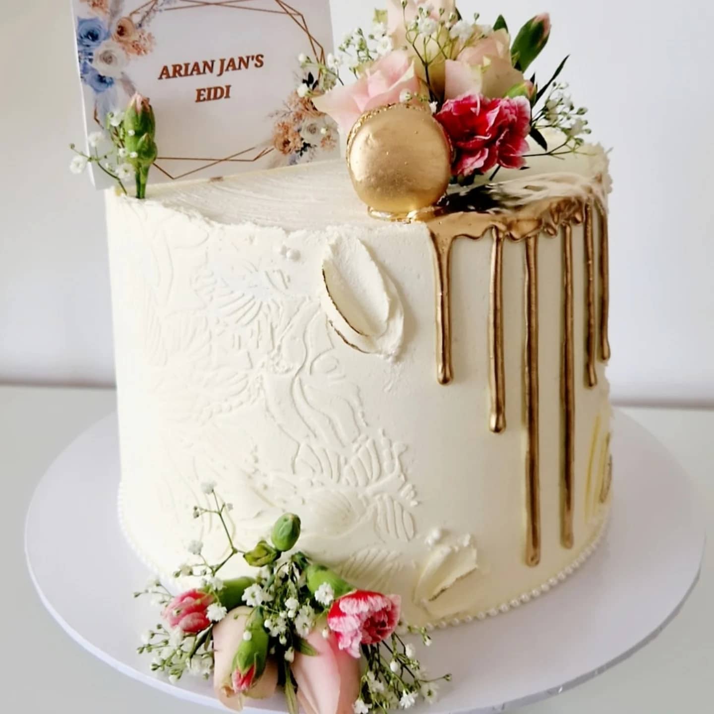 Gold drip and garden roses
