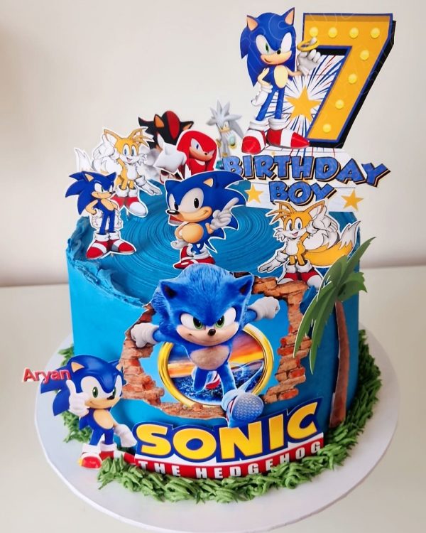 Sonic Speedster Cake